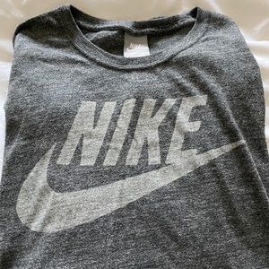 Nike long sleeve shirt